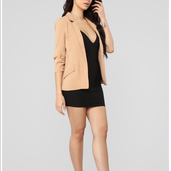 🆕 Fashion Nova: Nadine Blazer in Khaki - Picture 6 of 10